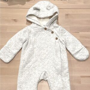 NWOT Carters Cotton/Fleece Hooded Bunting Suit 0-3 Months | Cream Heather